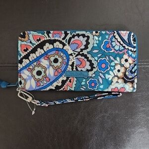 Vera Bradley RFID Accordion Wristlet